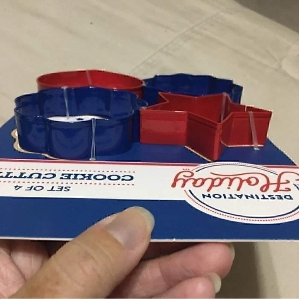 Set of 4 holiday cookie cutters